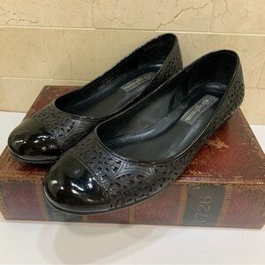 Brighton Deco Black Laser Cut Leather and Patent Leather Flats, 6.5, EUC